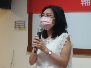 輔英科大與台灣專案管理學會舉行國際認證暨青年團營運中心簽約暨揭牌儀式於輔英鵬圖人文大樓舉行，由台灣專案管理學會 (簡稱TPMA) 理事長李仟萬與校長林惠賢締約，並偕副校長張可立、推廣教育中心主任黃國銘等共同揭牌，儀式簡單而隆重...閱讀更多 2022/07/04 新聞連接：https://tw-pma.org.tw/台灣專案管理學會國際認證暨青年團營運中心於輔/