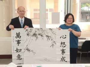 TPMA 理事長李仟萬 先生率學會同仁拜訪台中市組織及政策管理專業人員職業工會，並與許光華理事長、黃建岡博士（Best-ISO公司總經理兼工會秘書長）、白紋菱協理、姜雅雯小姐等工會幹部共同完成第 17 個國際認證暨青年團營運中心簽約儀式並合影留念。 2022/08/22